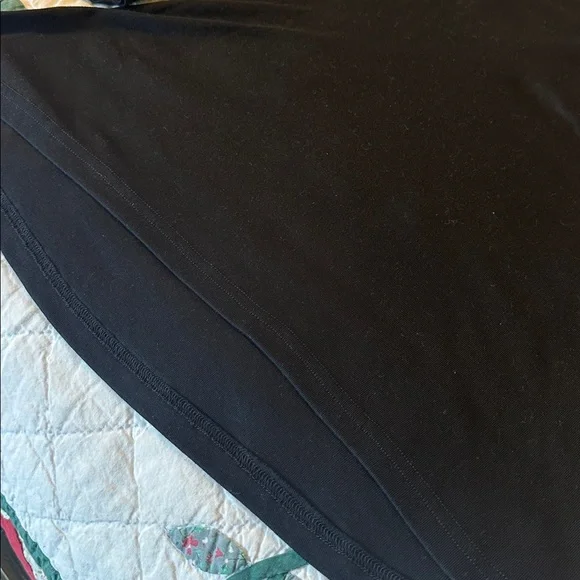 Elegant Black Top with Embellished Collar size small nwot - Picture 7 of 9